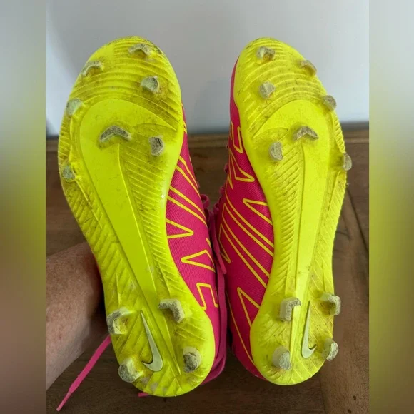 Nike Mercurial pink yellow youth soccer cleats size 6 - Picture 4 of 6
